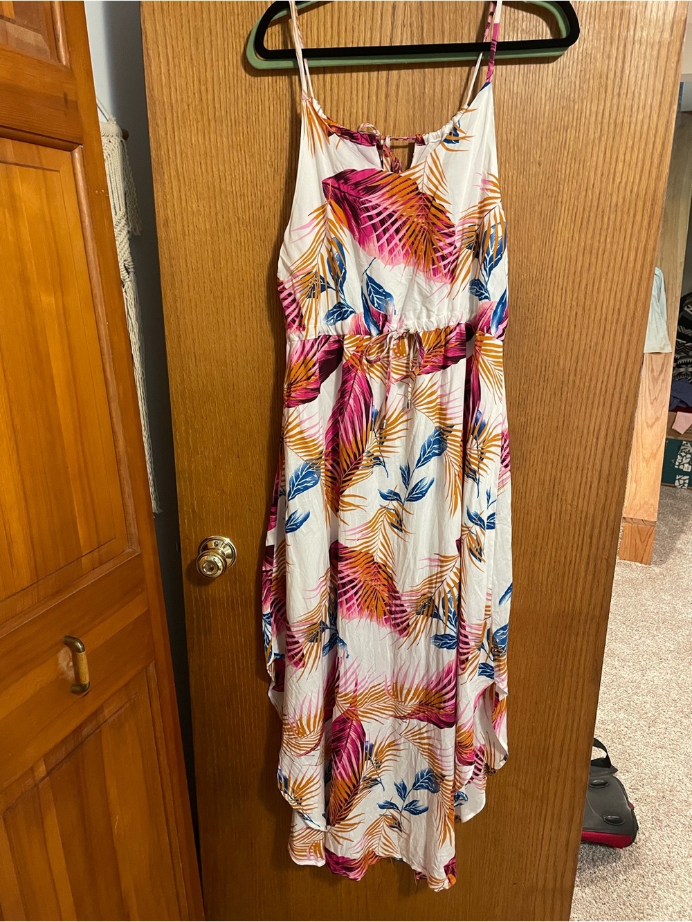 Tropical  NWT beautiful summer maxi dress for cruise or swim cover up Sz L